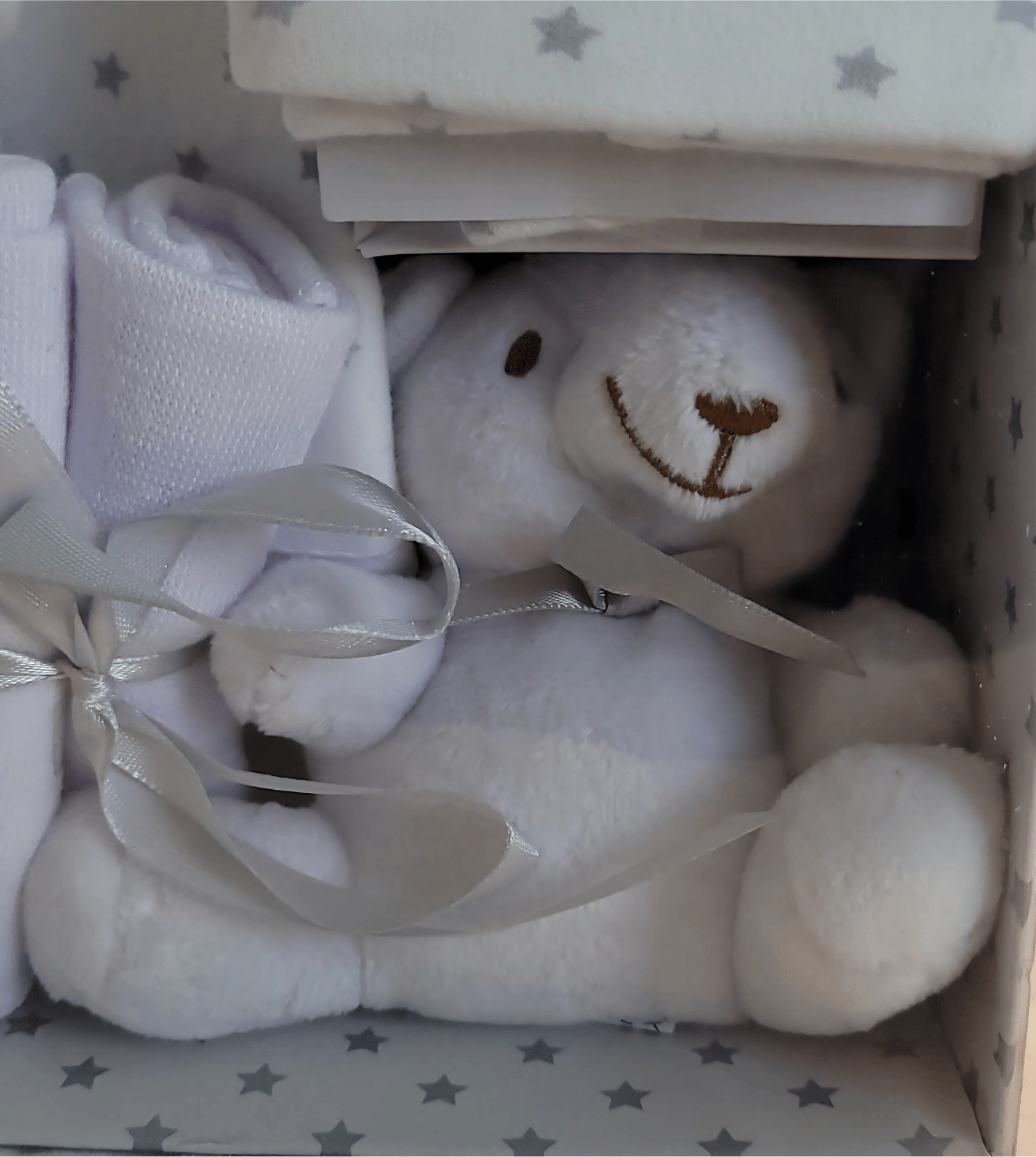 Amore by Kris X Kids Baby Gift Set - 7 - Piece Newborn Essentials with Plush Toy - Little Looms